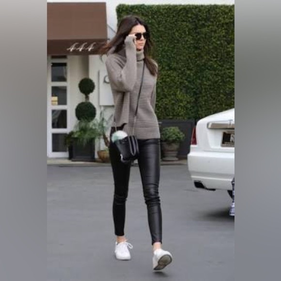 Helmut Lang Black Leather Leggings - Picture 12 of 12